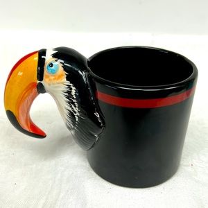 Vintage 1986 3D Toucan bird hand painted ceramic mug “ Bergschrund Seattle”